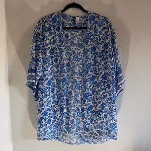 H&M Divided Flowy Floral Elbow Sleeve Cardigan